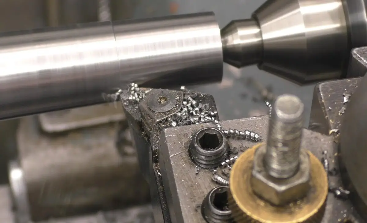 8 Steps On How To Cut A Taper On A Lathe