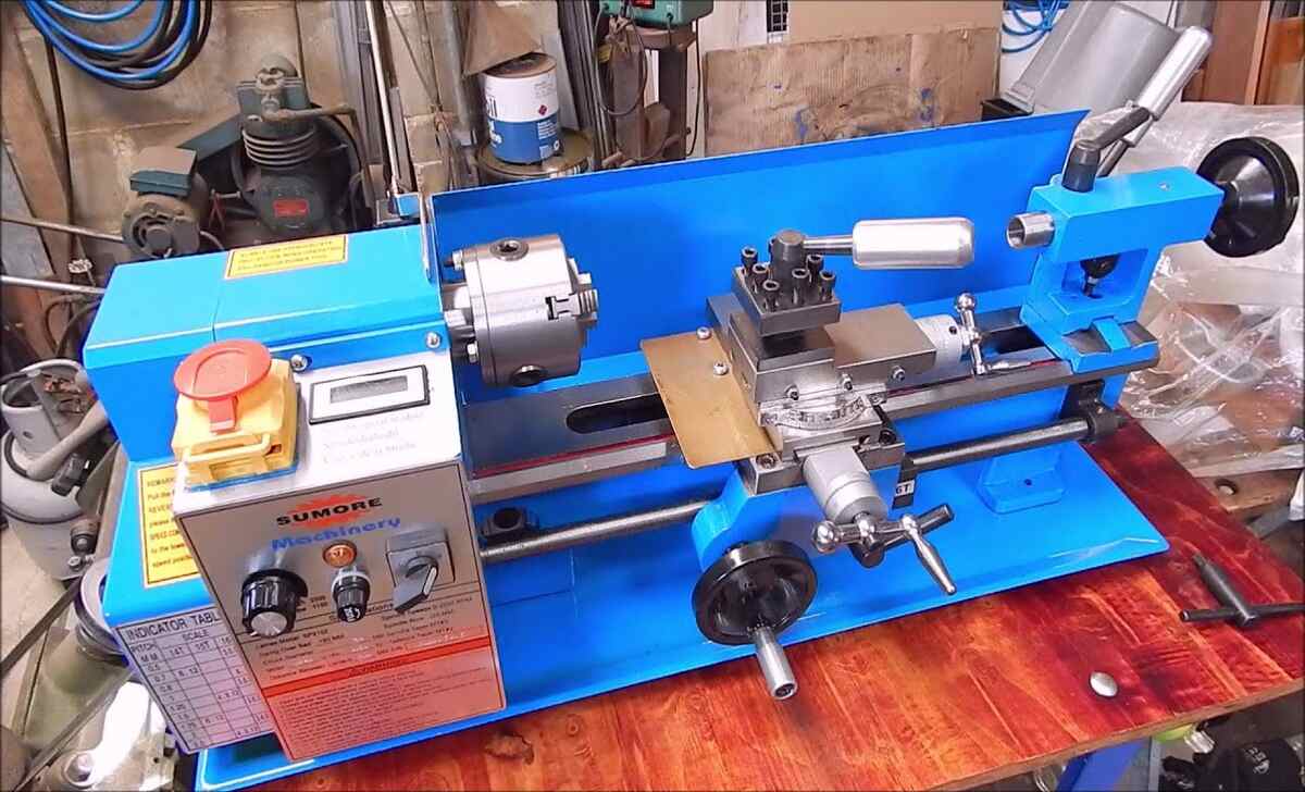 Best Mini Metal Lathes For Beginners: Step-By-Steps Guide