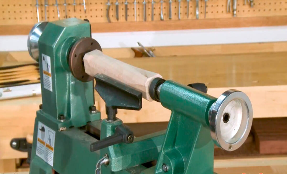 Grizzly Industrial H8259 Wood Lathe