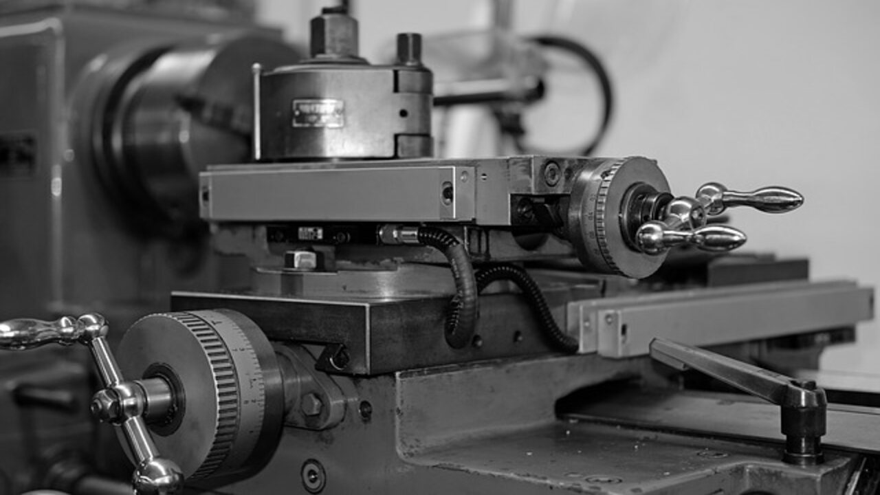 Origins Of Metal Lathes And Their Early Uses