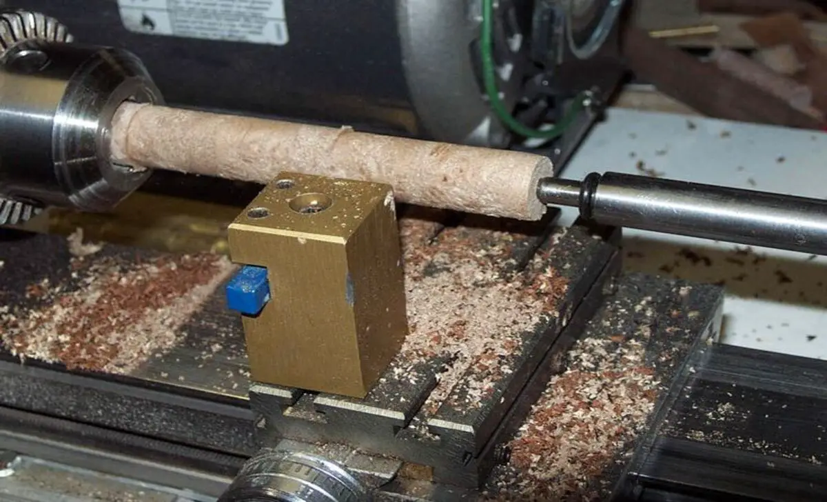 The Main Differences Between Wood Lathe Vs Metal Lathe