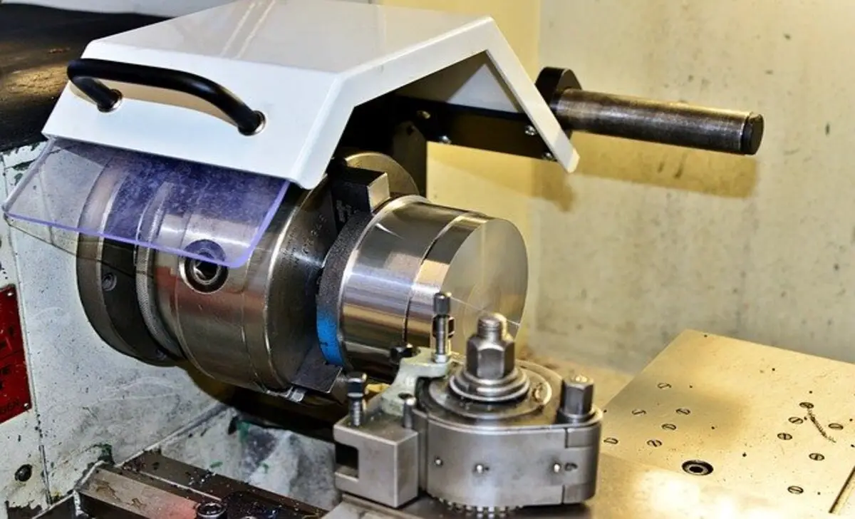 What Is A Metal Lathe