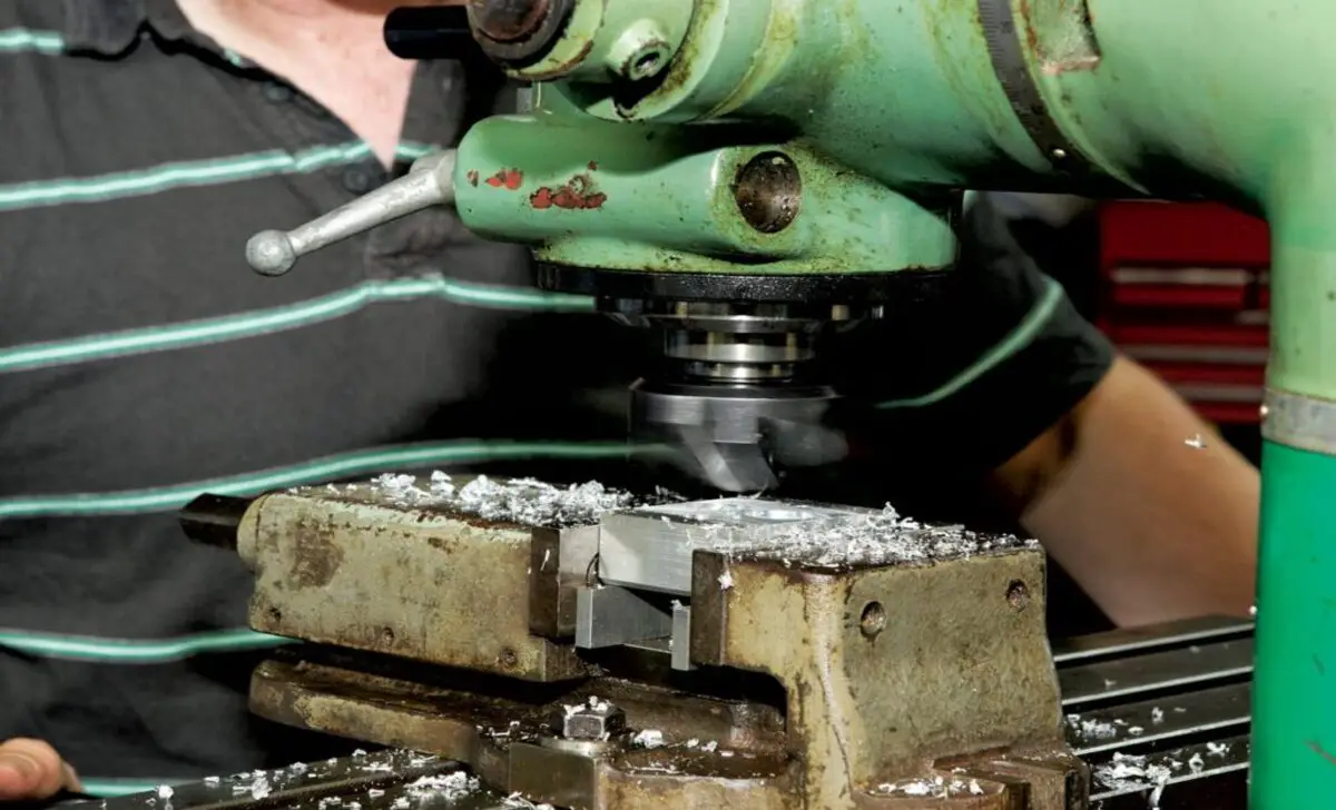 Working Principles Of Milling Machines